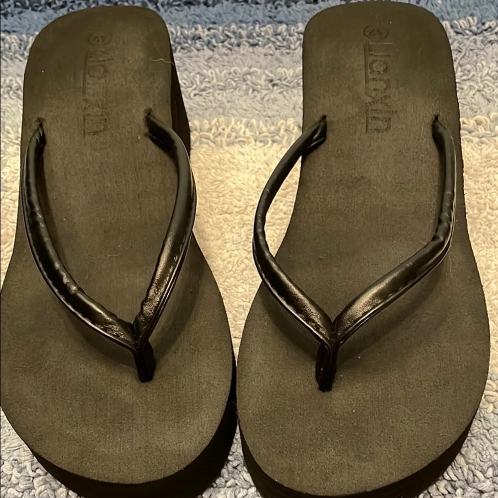 Platform Flip Flops - Picture 6 of 9